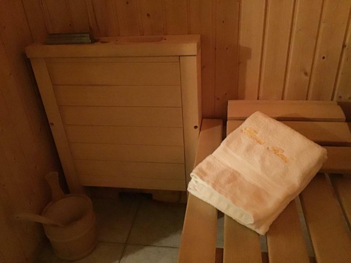 Haus Resi Lejlighed Fontanella Eksteriør billede